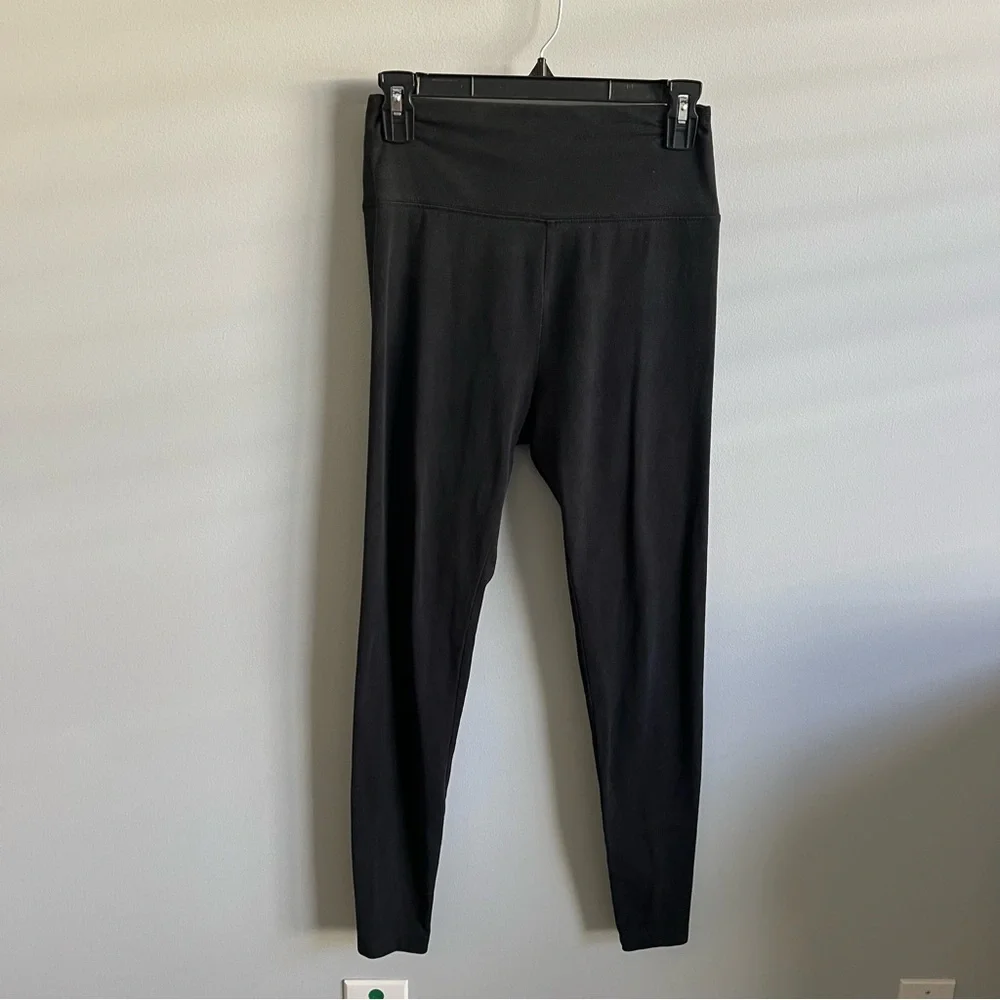 American Eagle Outfitters M Black Hi-Rise Leggings